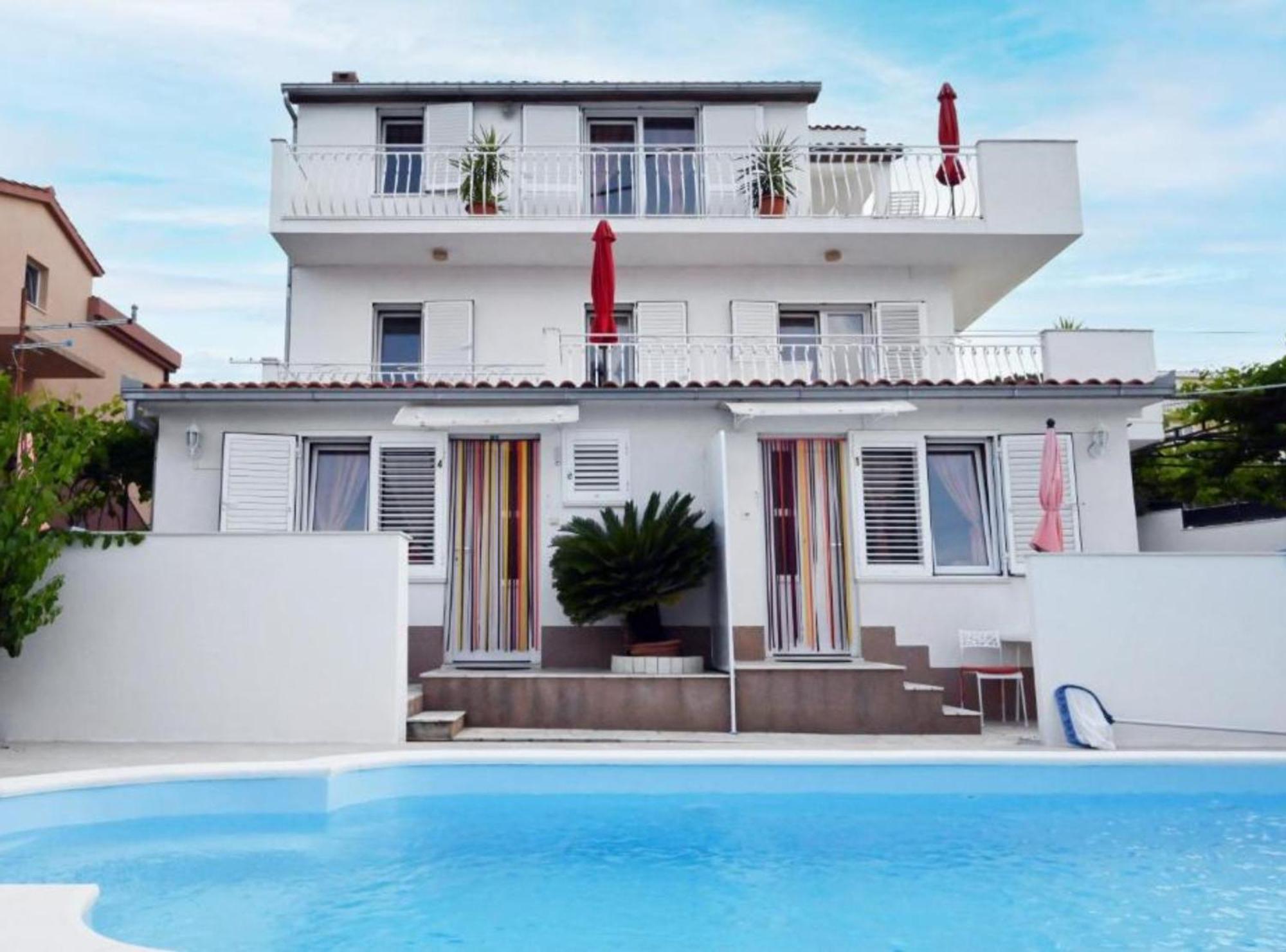 Apartments Mihovilovic - 50 M From Beach Slatine Eksteriør bilde