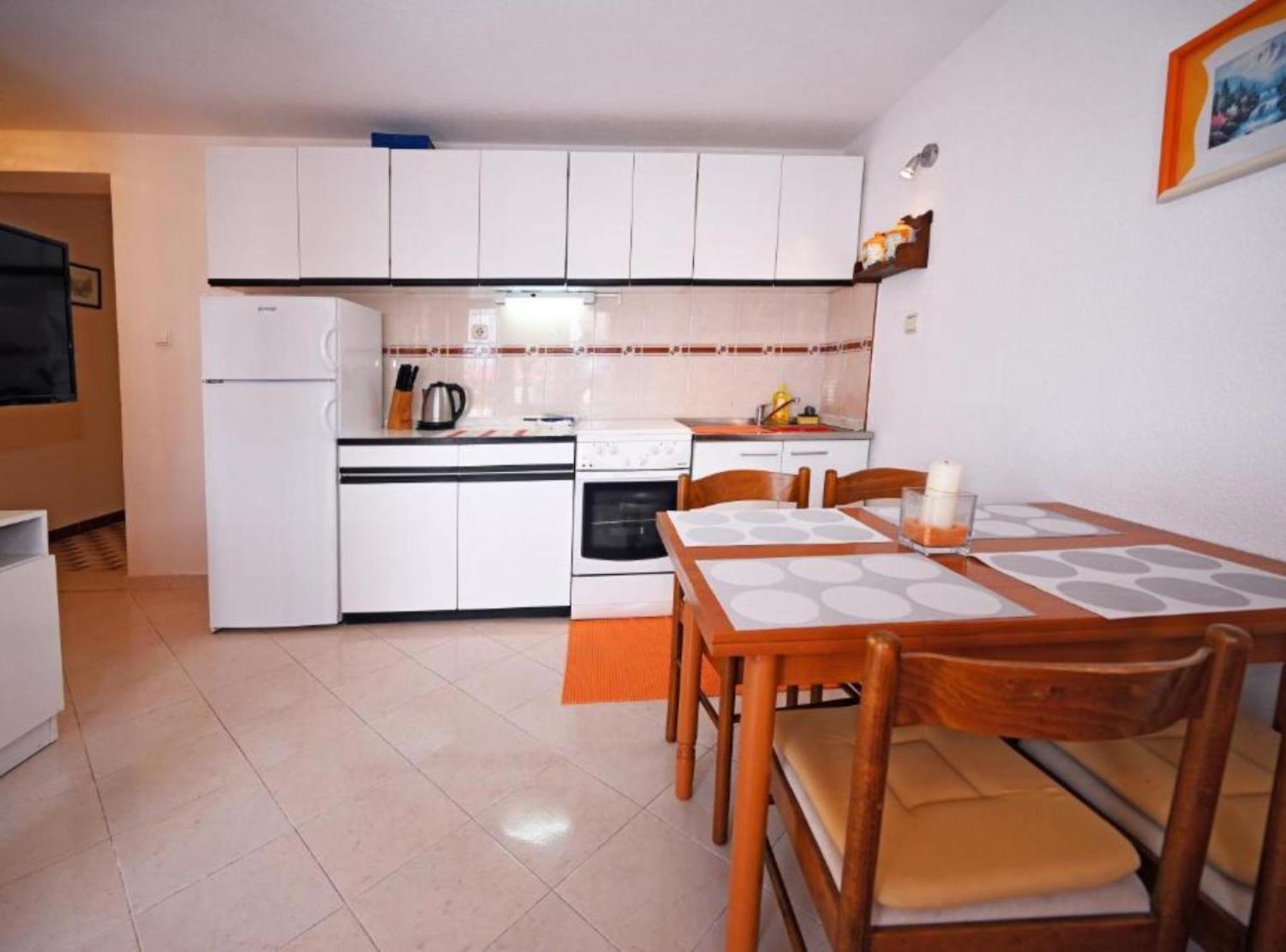 Apartments Mihovilovic - 50 M From Beach Slatine Eksteriør bilde