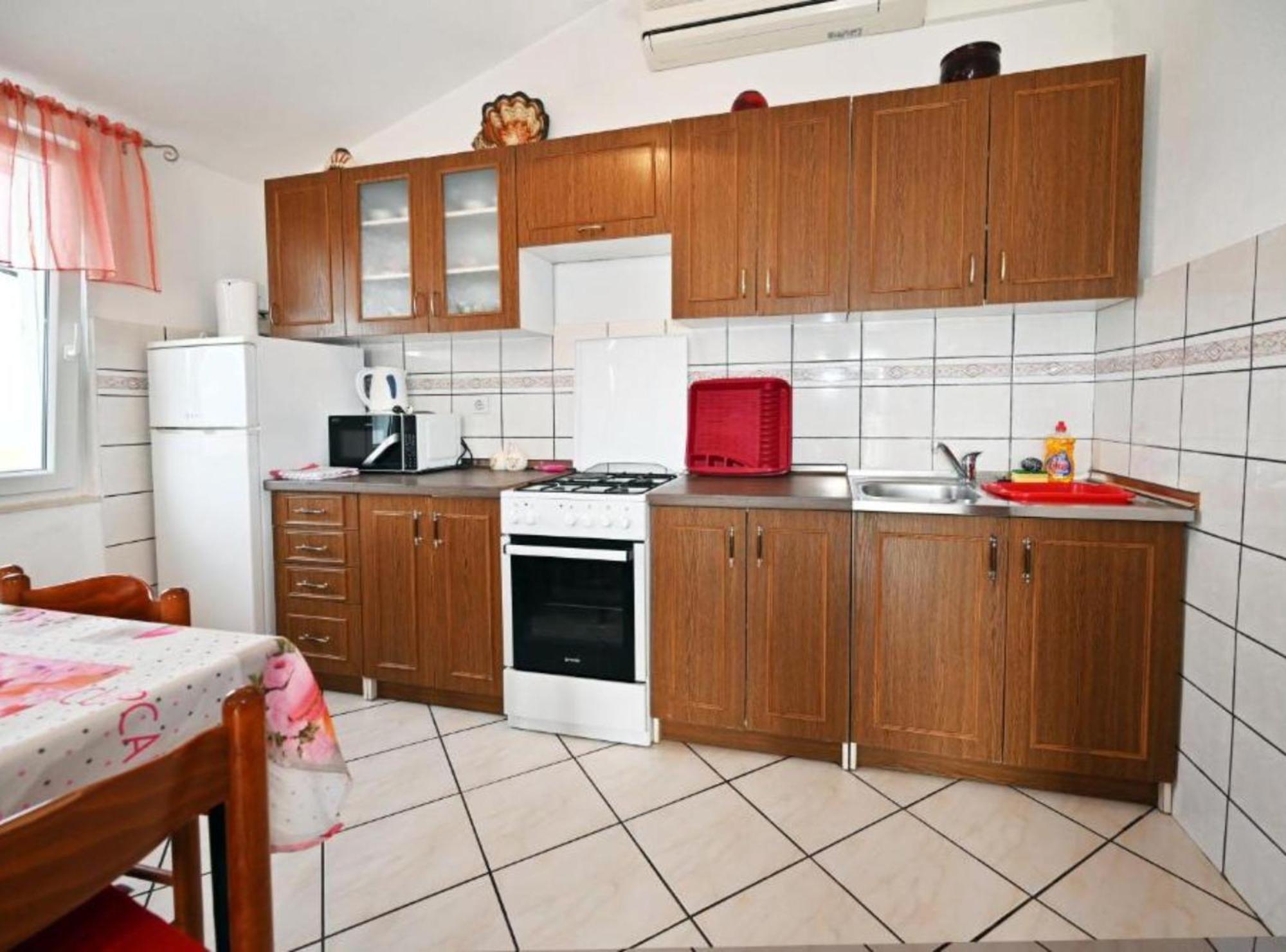 Apartments Mihovilovic - 50 M From Beach Slatine Eksteriør bilde