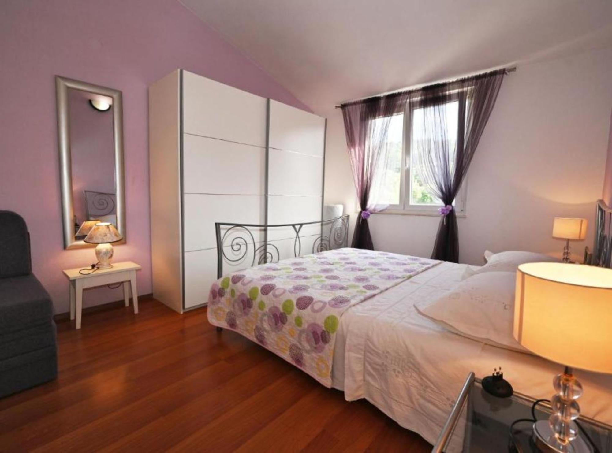 Apartments Mihovilovic - 50 M From Beach Slatine Rom bilde